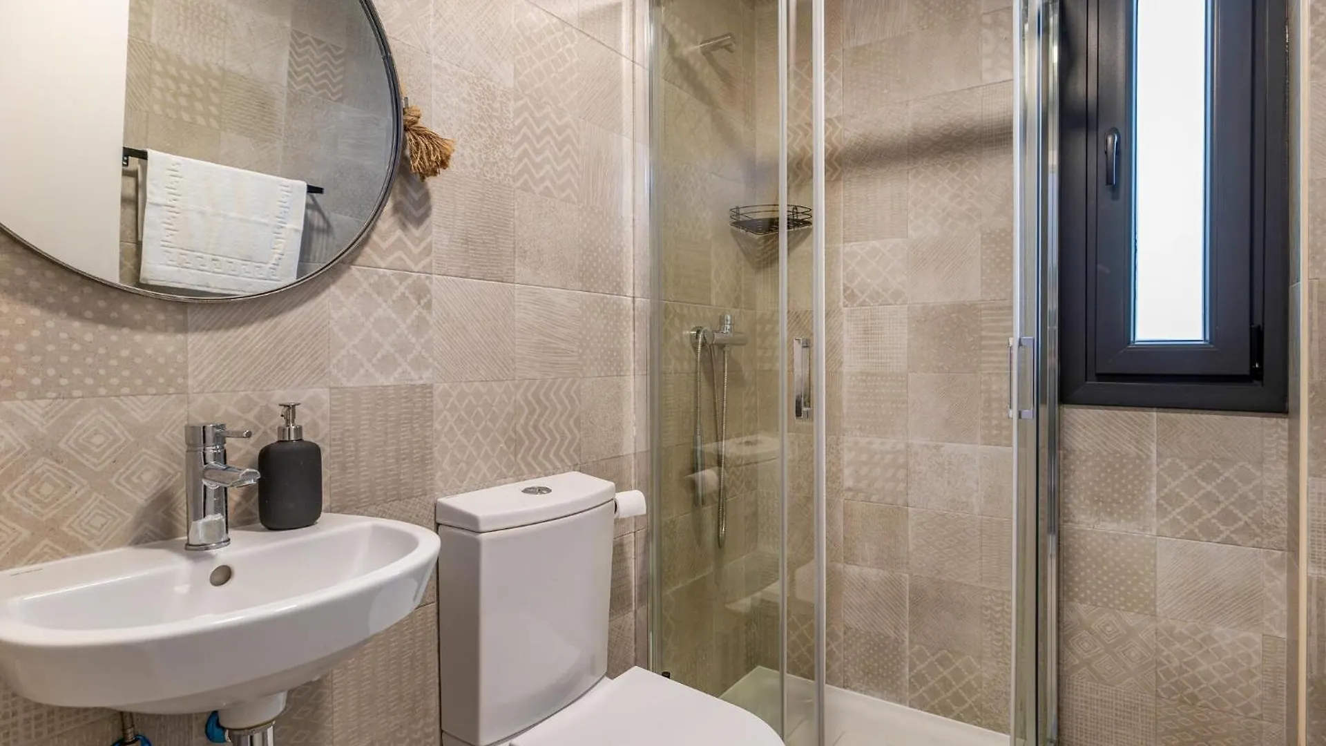 Cozy Apartment In Zahara De Los Atunes With Wifi