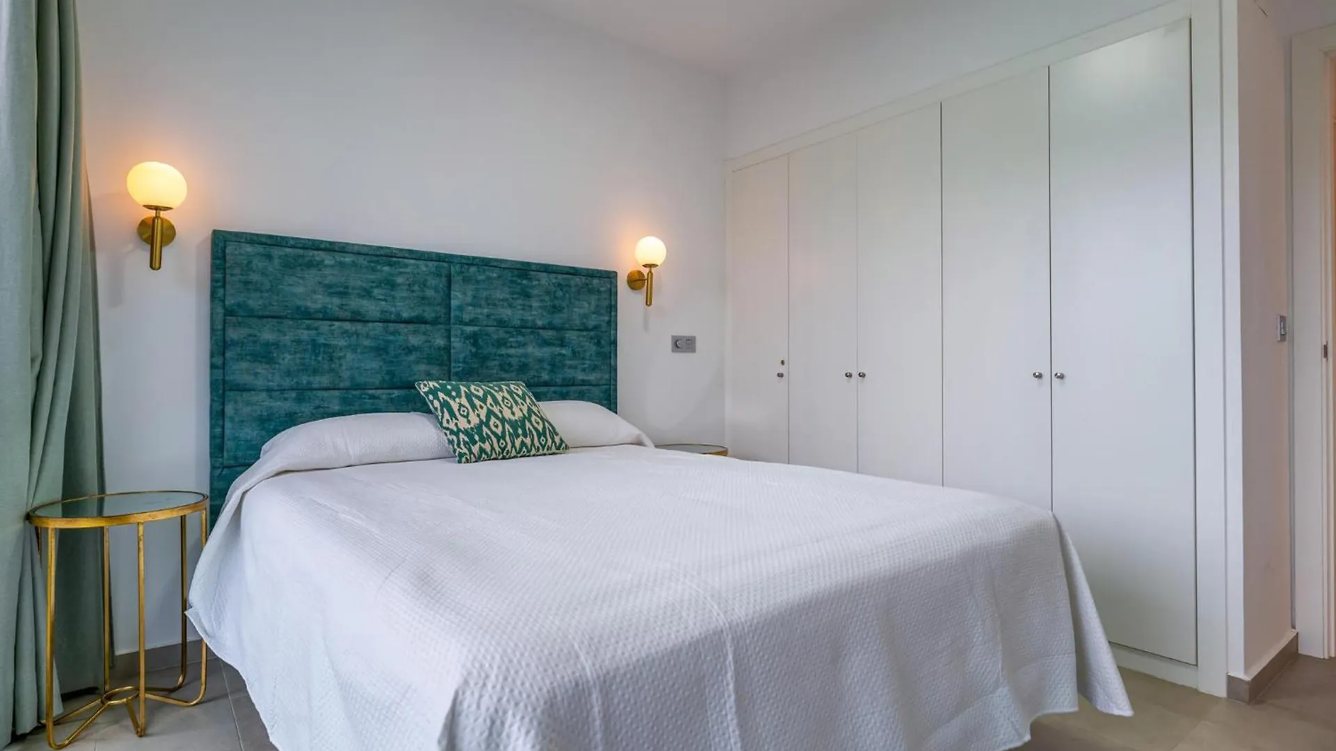 Cozy Apartment In Zahara De Los Atunes With Wifi