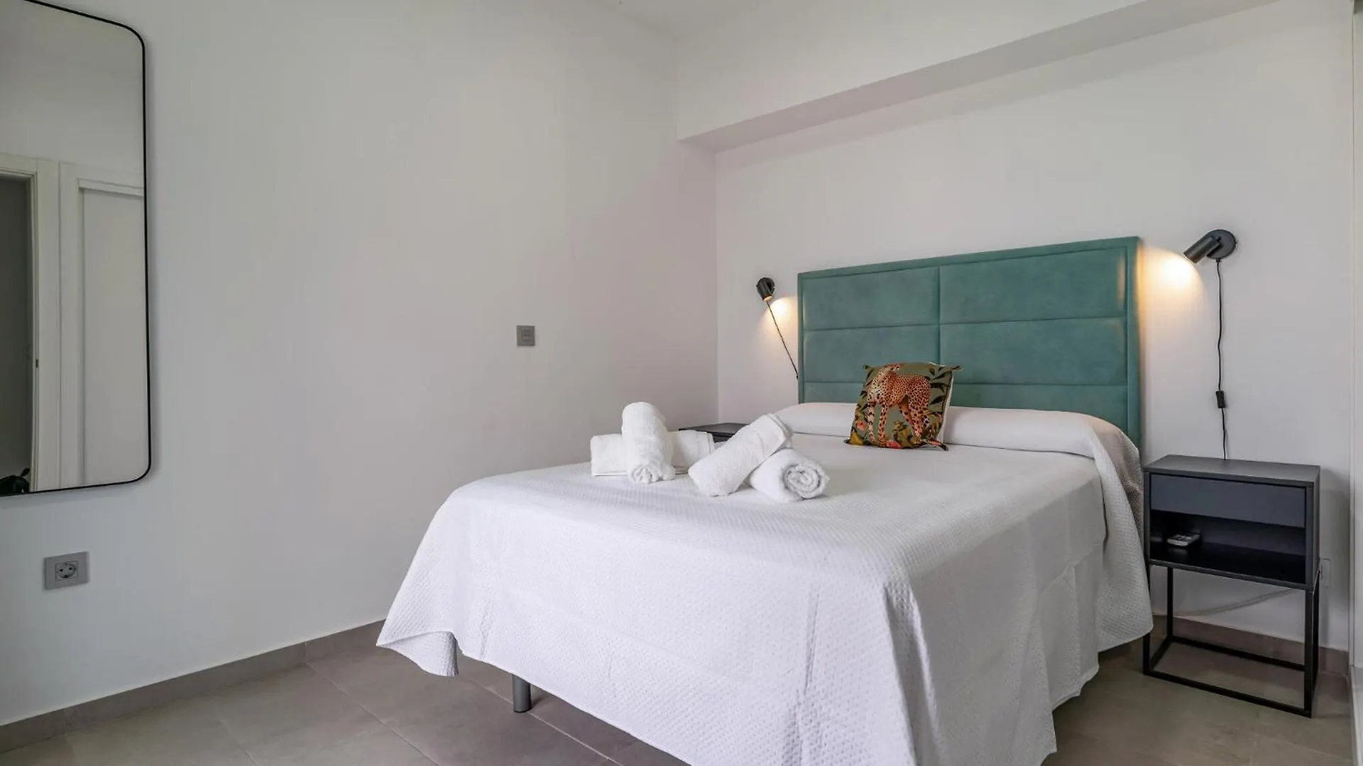 Cozy Apartment In Zahara De Los Atunes With Wifi